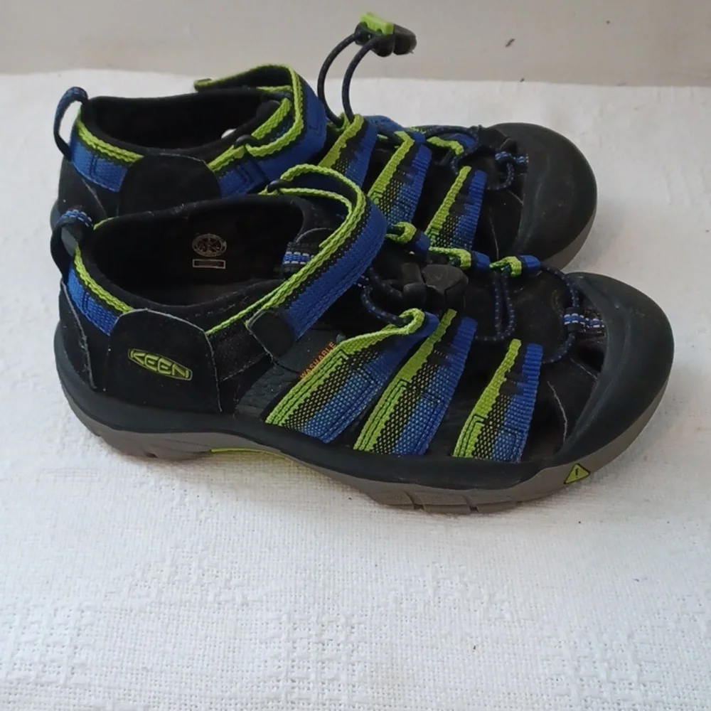 Keen Newport H2 Sandal Youth Size 1 Multicolor Bungee Lace Lock - Picture 2 of 5